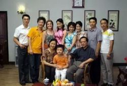 松柏巷里万家人电视剧全集,百年家族情仇录